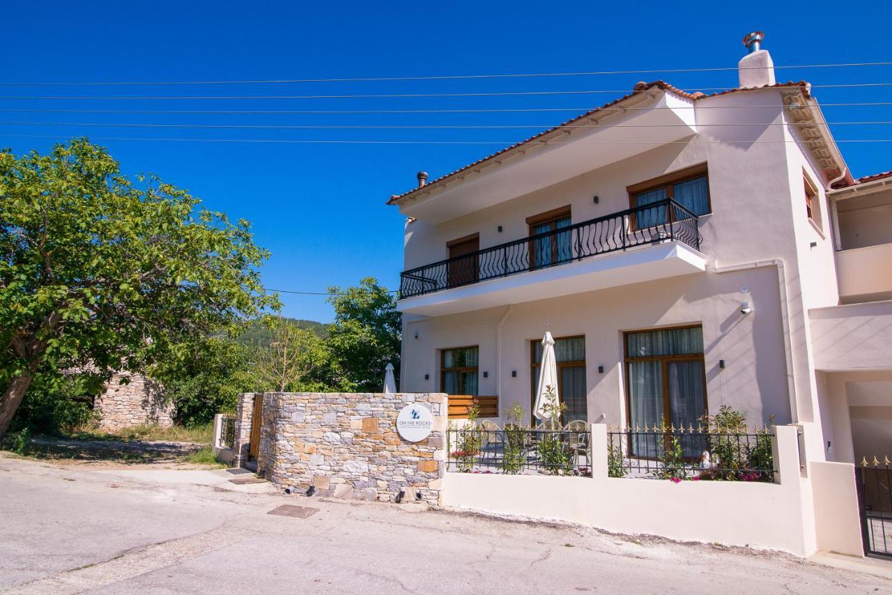 On The Rocks Aparthotel Theologos  Екстериор снимка